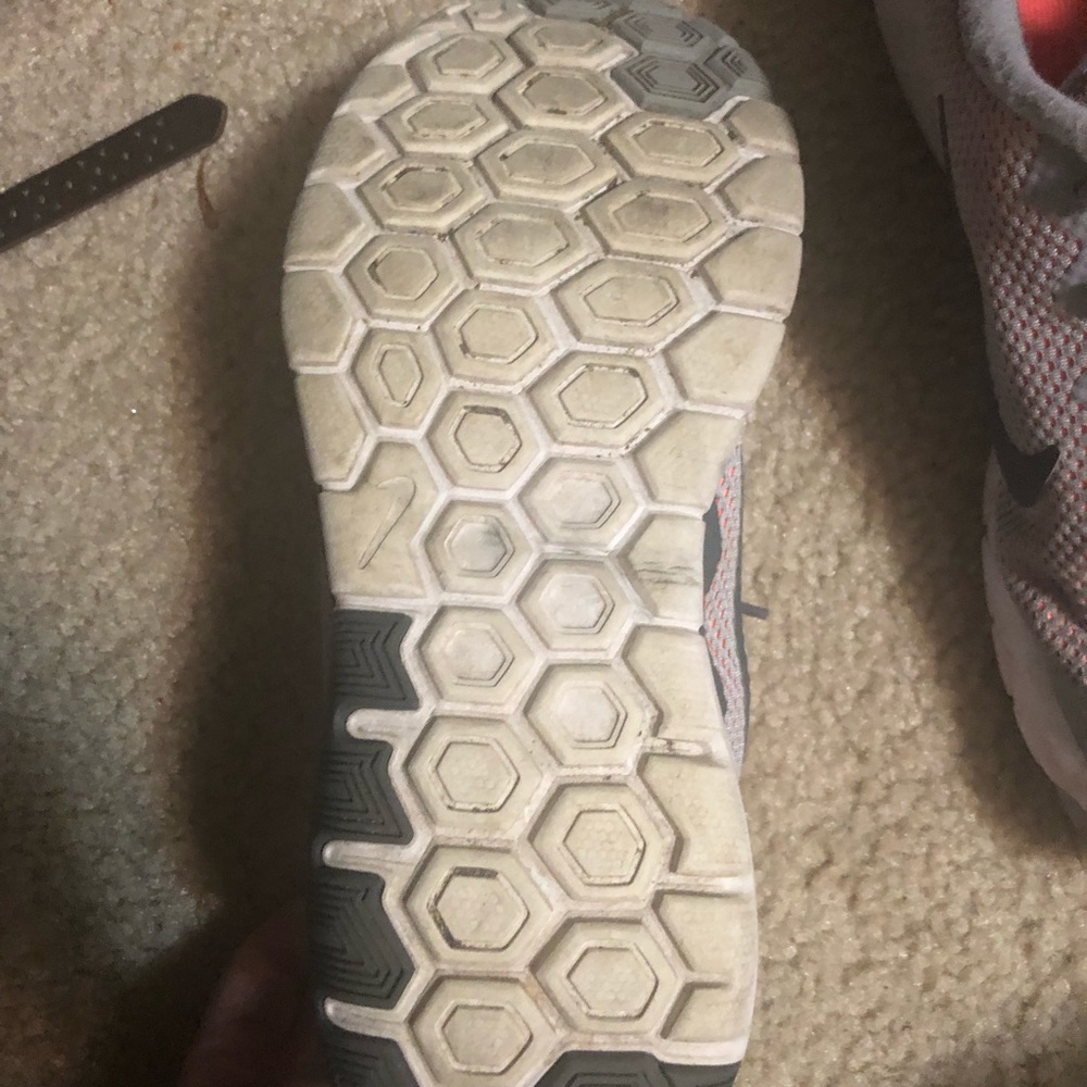 Nike - Picture 5 of 5